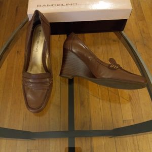 Woman's dress shoes